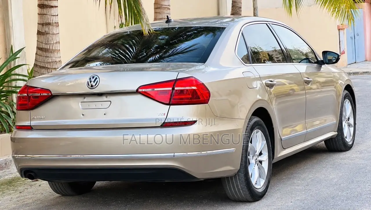 Volkswagen Passat 2016 Beige