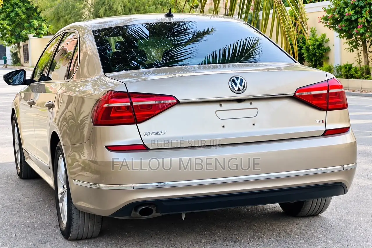 Volkswagen Passat 2016 Beige