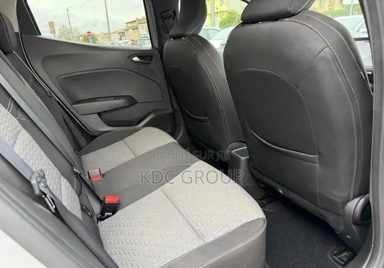 Renault Clio 2022 Gris