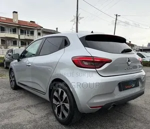 Renault Clio 2022 Gris