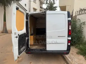 Renault Traffic 2018 Blanc