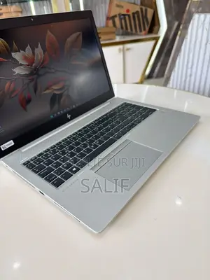 Ordinateur portable HP 14-dq1025cl 8GB Intel Core i5 SSD 256GB