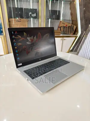 Ordinateur portable HP 14-dq1025cl 8GB Intel Core i5 SSD 256GB