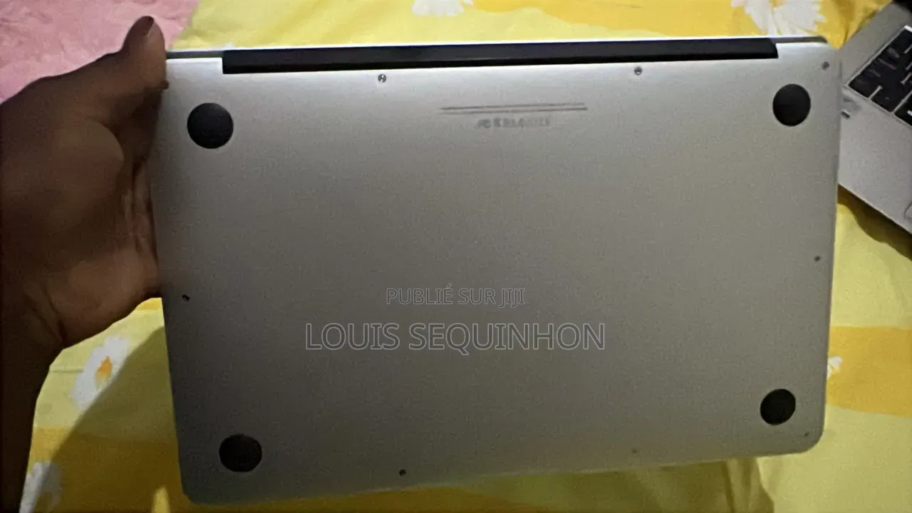 Ordinateur portable Pomme MacBook 2015 8GB Intel Pentium SSD 128GB