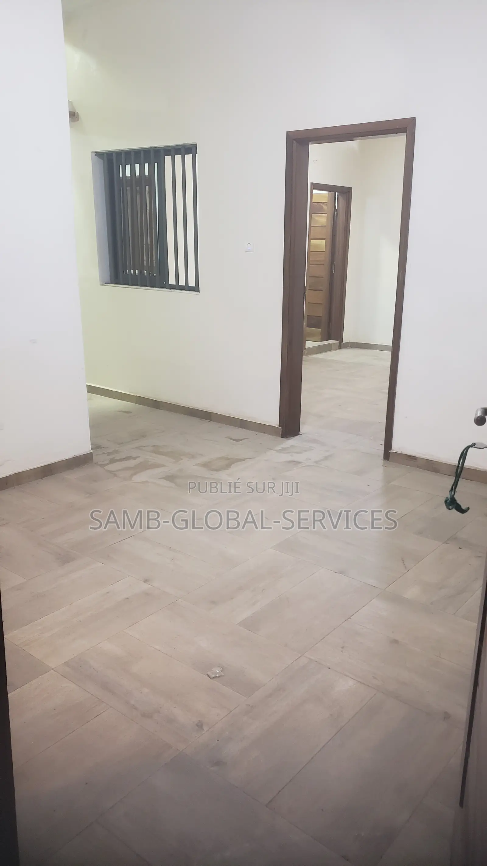 1chbre Chambre et salon dans Yoff à Louer