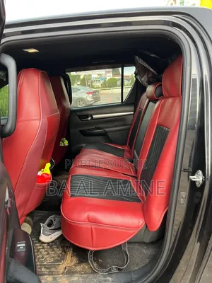 Toyota Hilux 2024 Noir