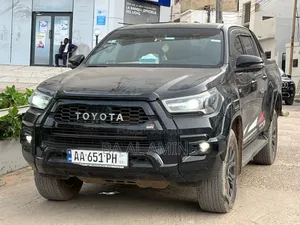 Toyota Hilux 2024 Noir
