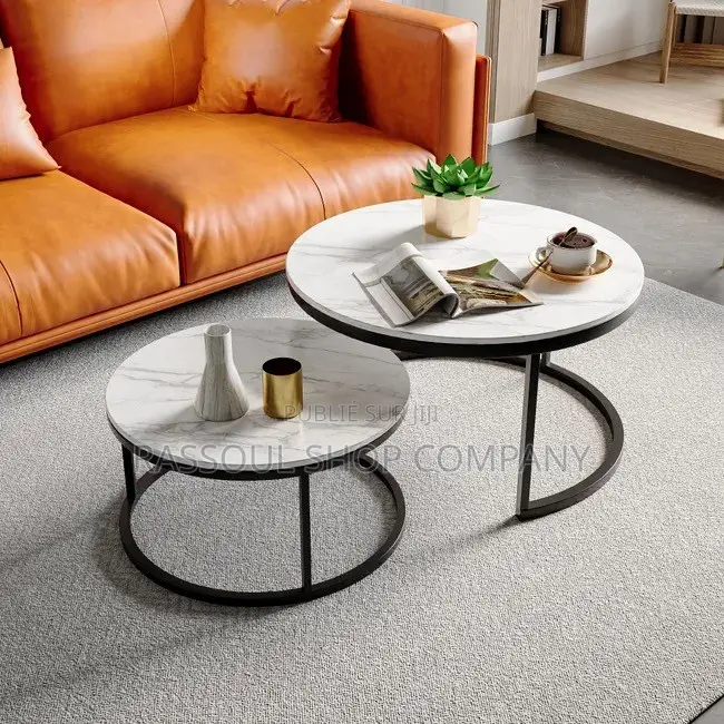 Table 2 Pièces Marbre en Verre Prix:20000f Contact WhatsApp