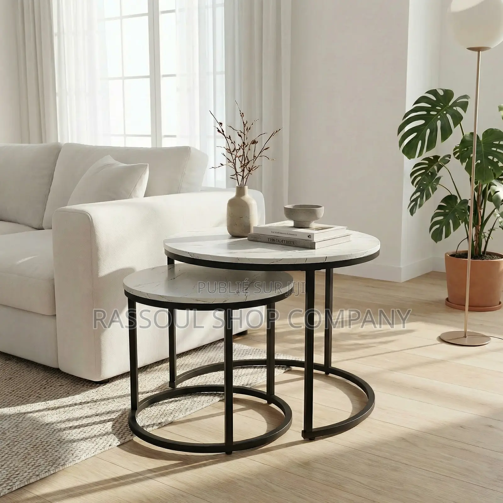 Table 2 Pièces Marbre en Verre Prix:20000f Contact WhatsApp