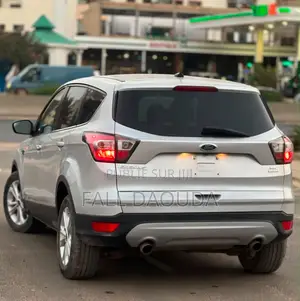 Ford Escape 2017 Gris