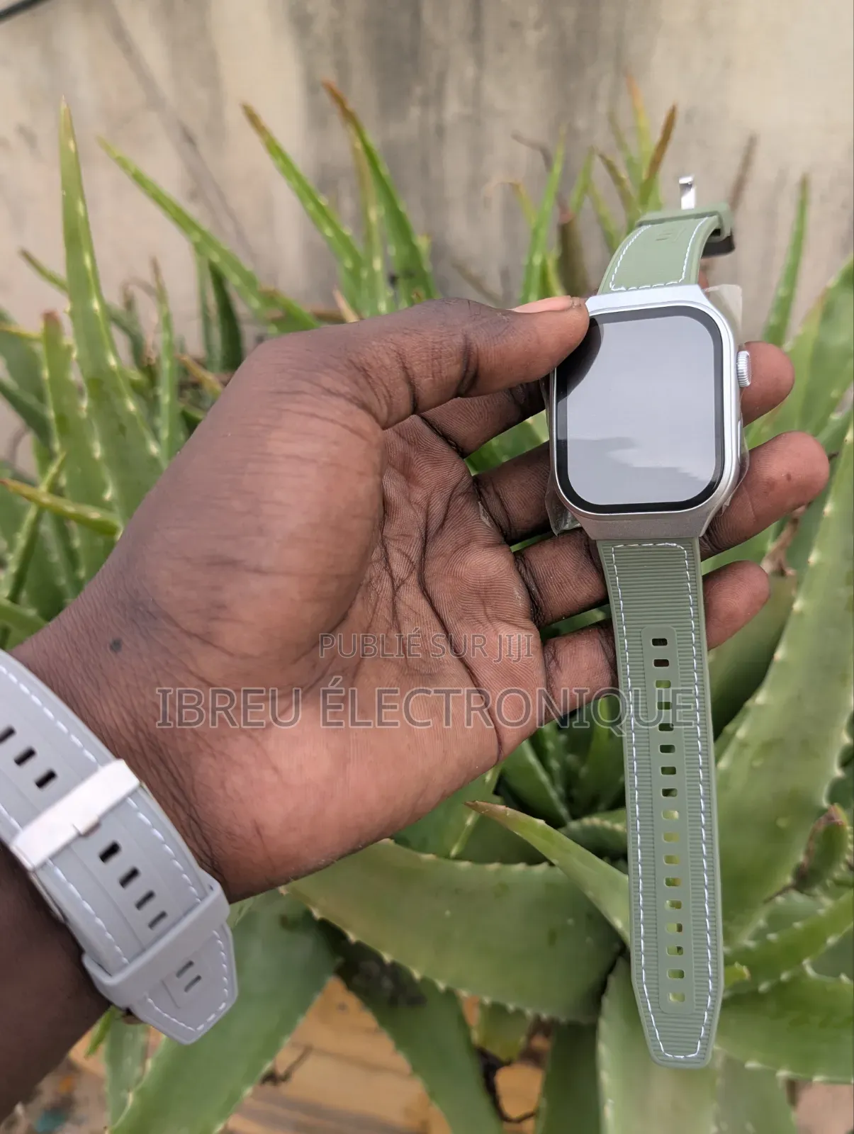 H7 Smart Watch