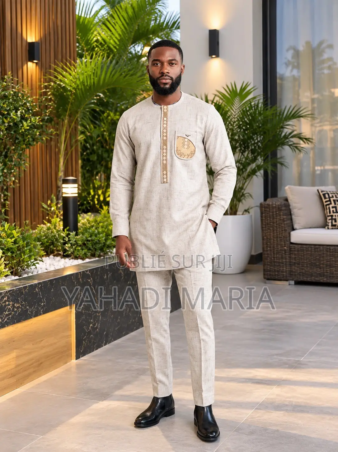 Tenue Traditionnelle De Bonne Qualité