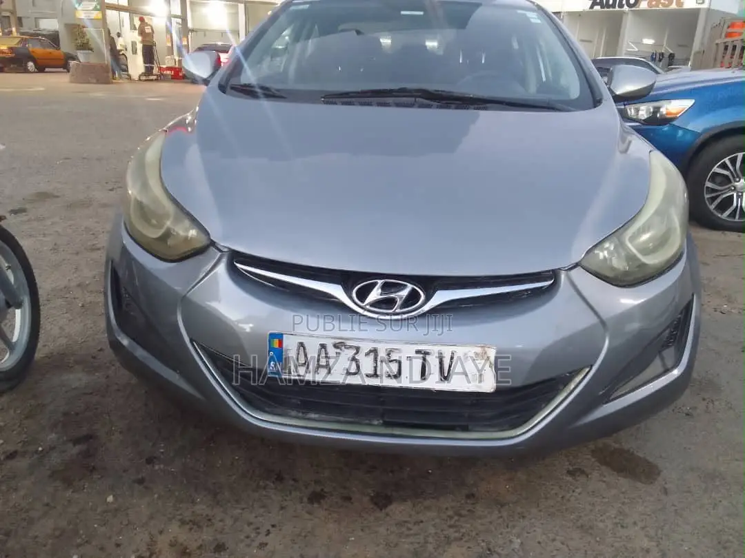 Hyundai Elantra 2016 Gris