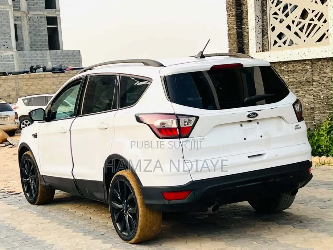 Ford Escape 2018 Blanc