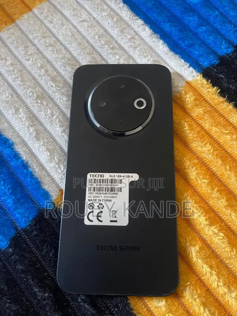 Tecno Spark 30C 128 GB Noir
