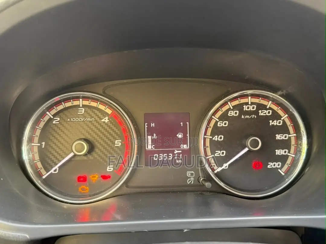 Mitsubishi L200 2022 Rouge