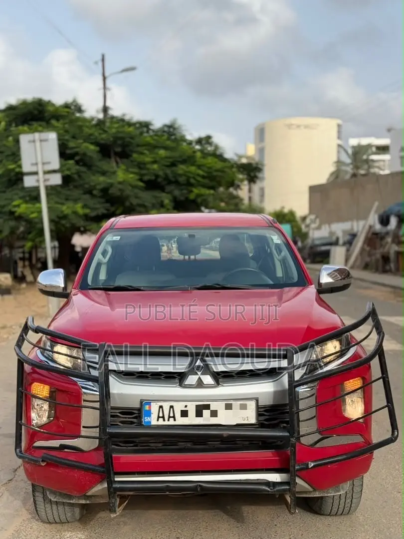 Mitsubishi L200 2022 Rouge