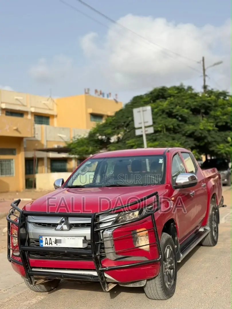 Mitsubishi L200 2022 Rouge
