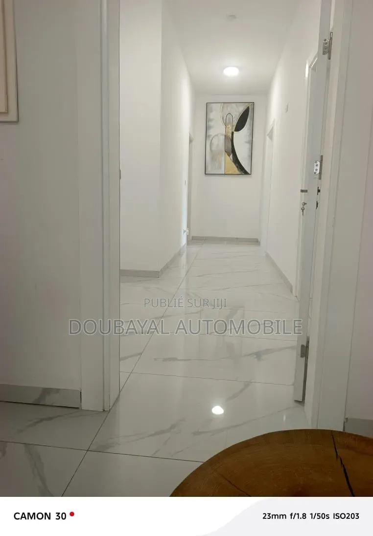 Meublé 4chbre Appartement dans Appartement Point E  à Louer