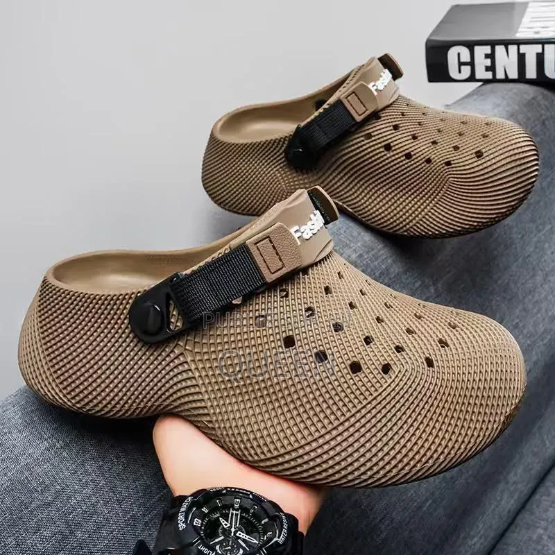 Vente De Chaussures Pour Homme Et Femme Chez Aysha