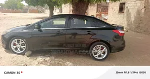 Ford Focus 2012 Noir Mat