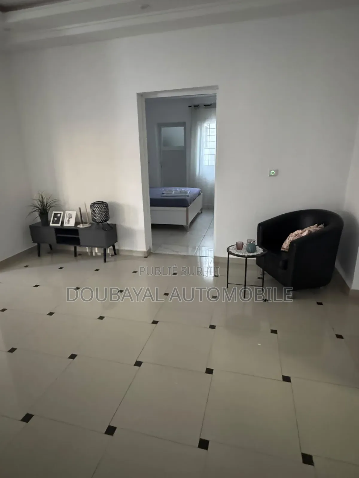 Meublé 4chbre Villa dans Villa Meuble À, Thiès Sud à Vendre