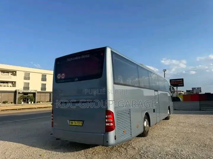 Mercedes-Benz Tourismo 2008 Bleu
