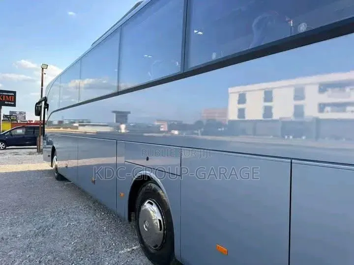 Mercedes-Benz Tourismo 2008 Bleu
