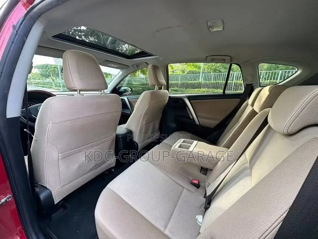 Toyota RAV4 LE 4dr SUV AWD (2.5L 4cyl 6A) 2014 Rouge