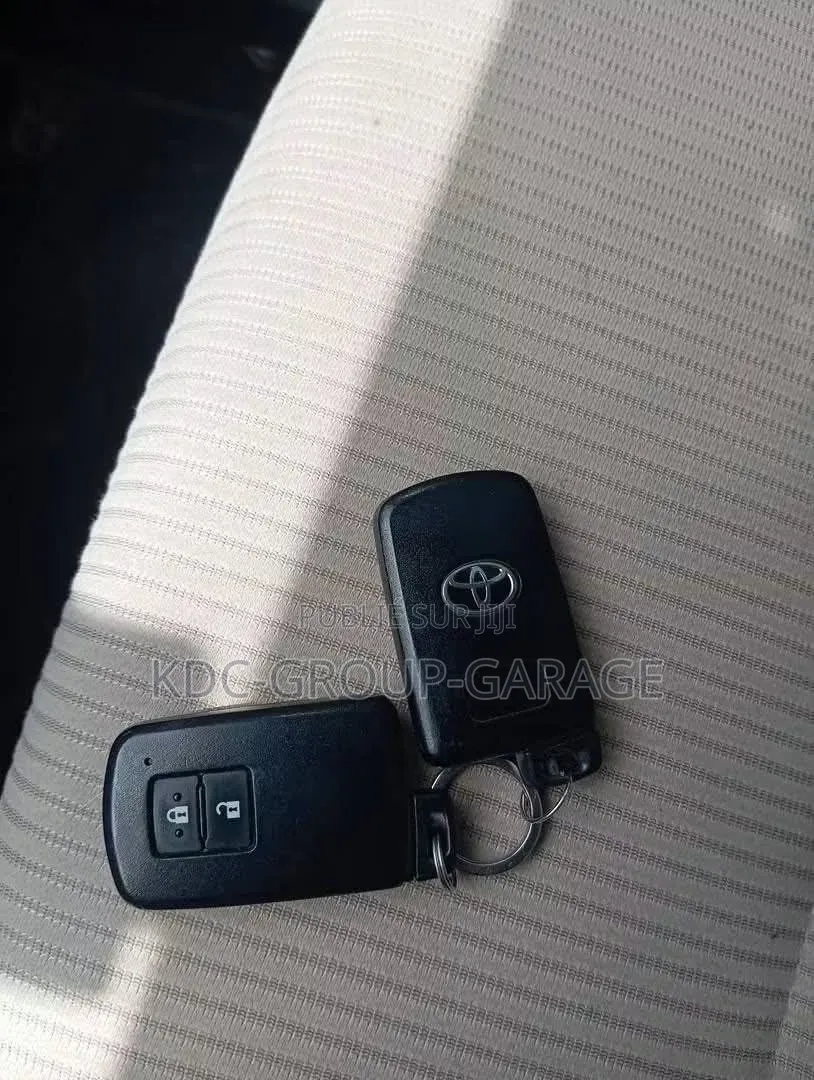 Toyota RAV4 LE 4dr SUV AWD (2.5L 4cyl 6A) 2014 Rouge