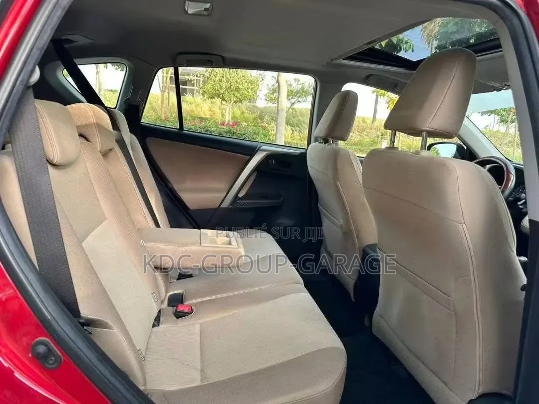 Toyota RAV4 LE 4dr SUV AWD (2.5L 4cyl 6A) 2014 Rouge