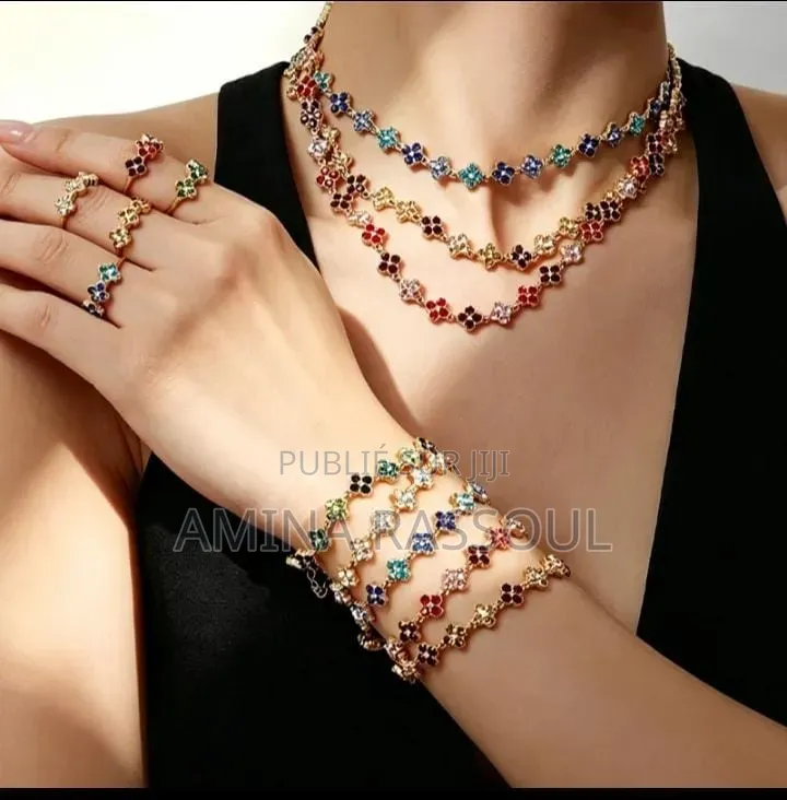 Parure De Bijoux Élégante