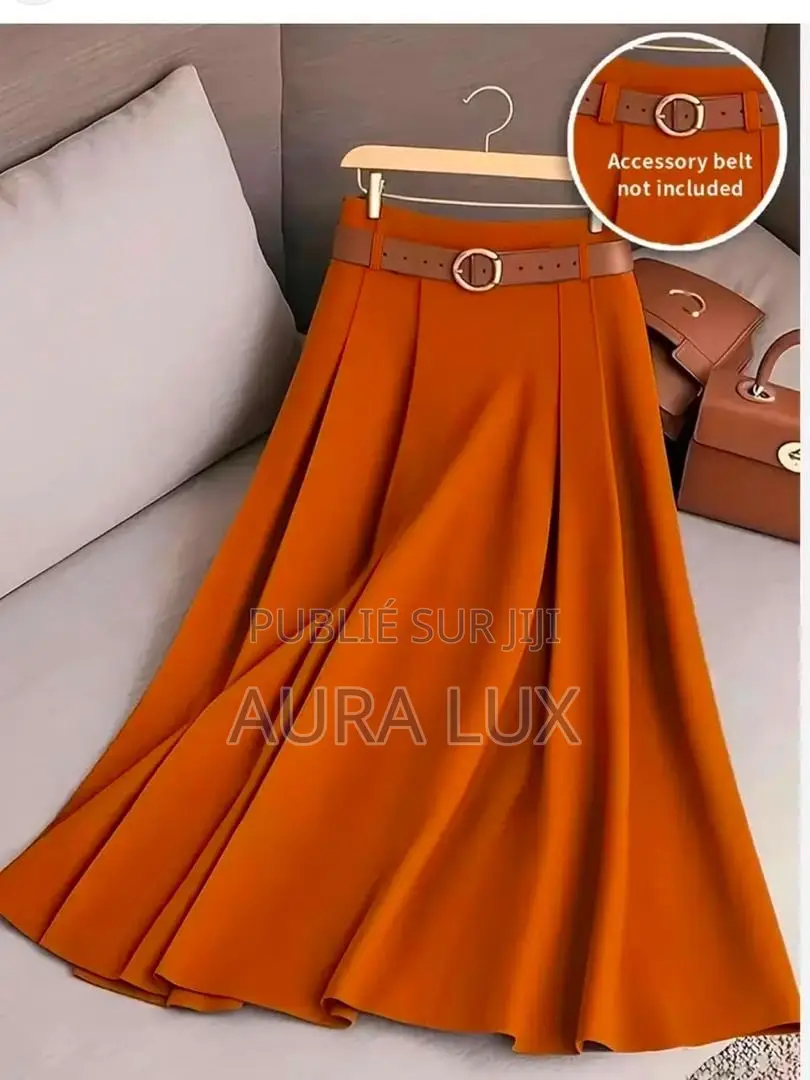 Jupe ZARA Très Classe  Disponible en Tailles M • L • XL.