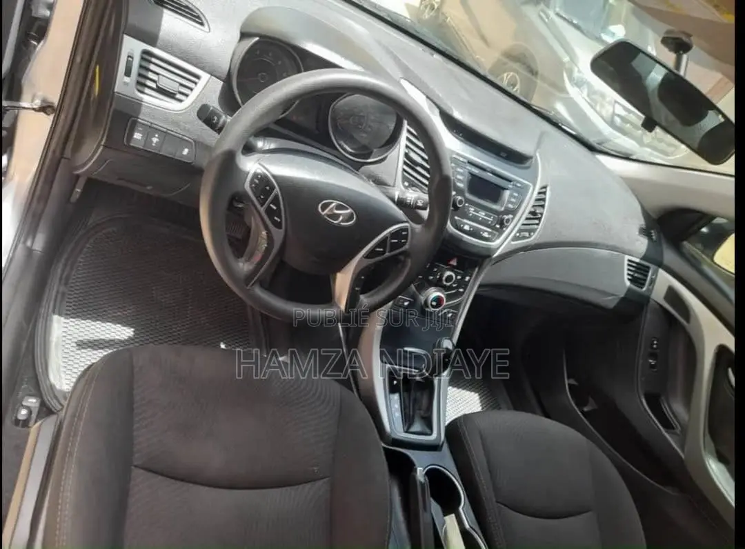 Hyundai Elantra 2016 Gris