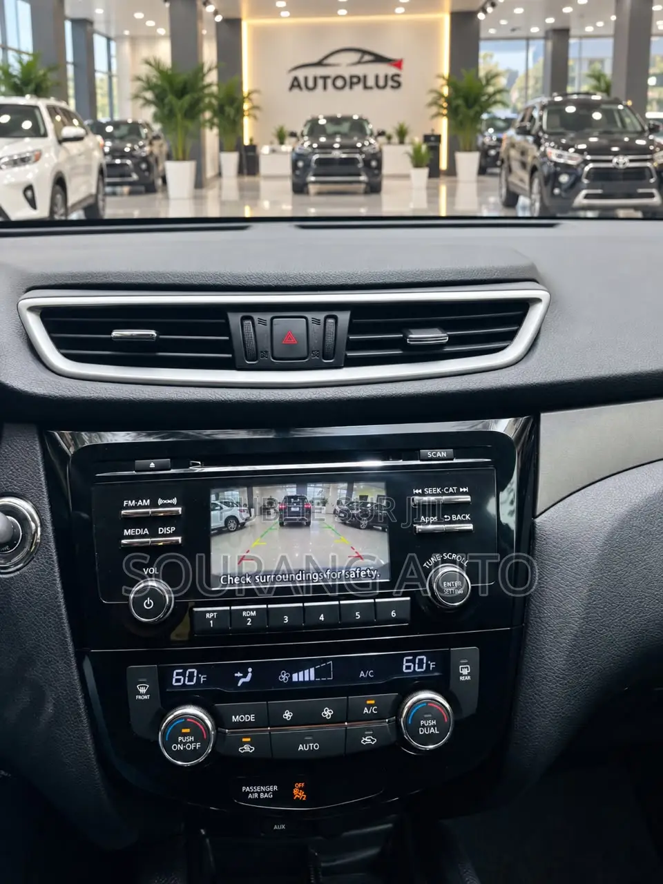 Nissan Rogue SV AWD 2016 Noir