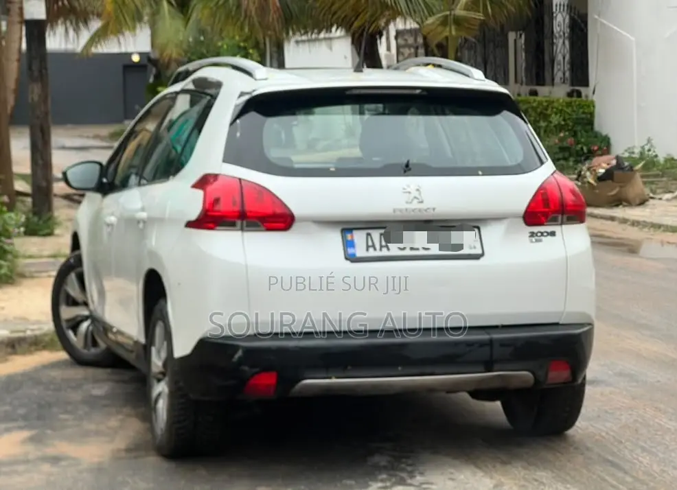 Peugeot 2008 1.6 BlueHDi (120 Hp) 2015 Blanc