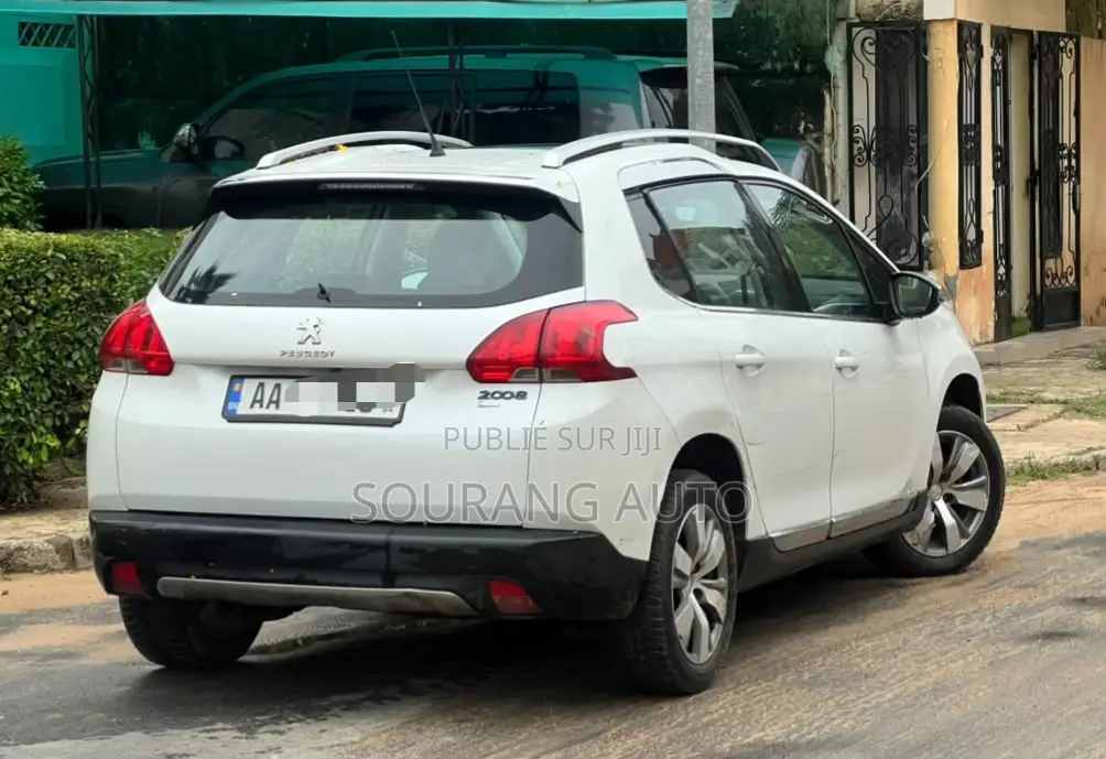 Peugeot 2008 1.6 BlueHDi (120 Hp) 2015 Blanc