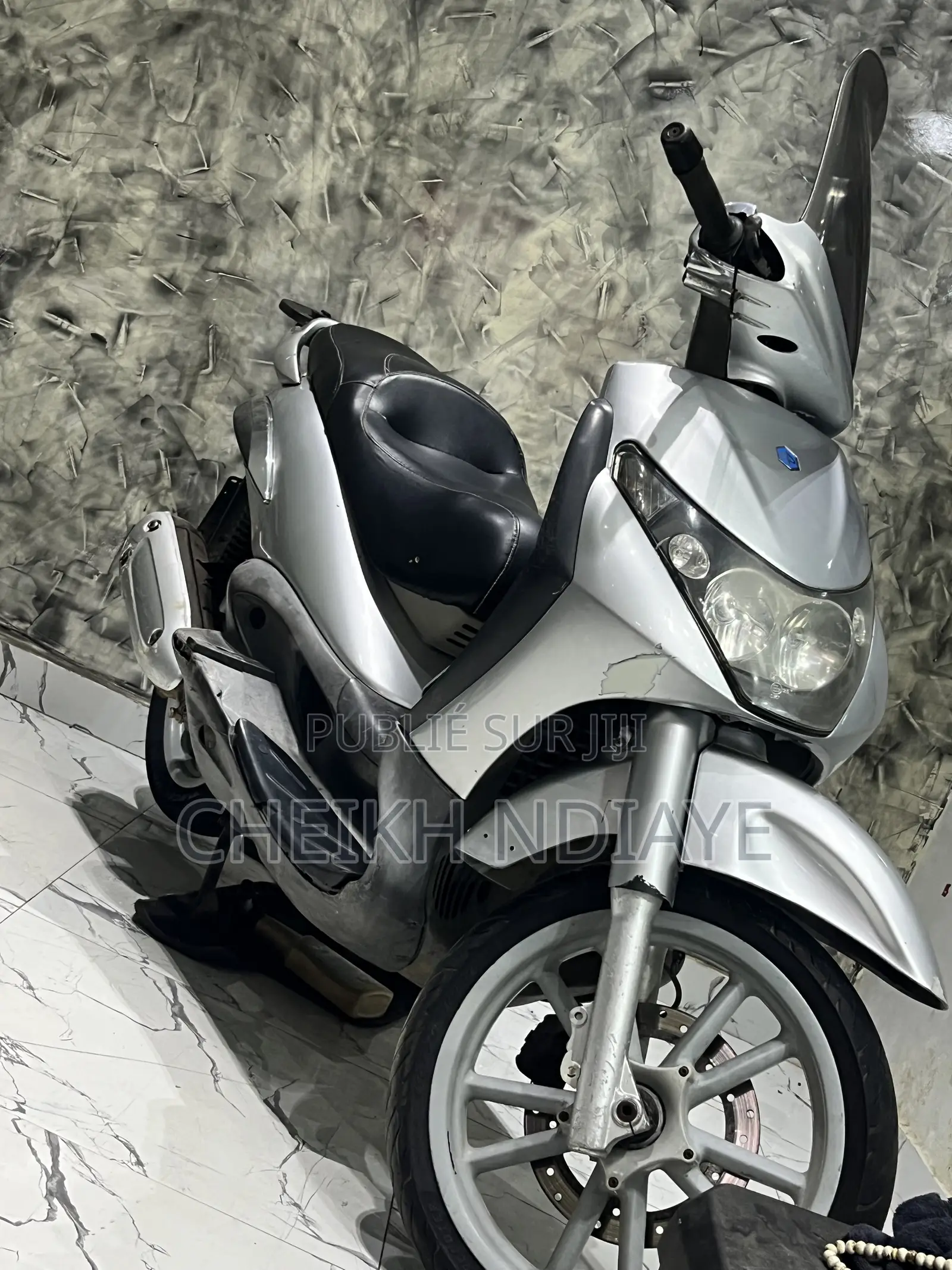 Nouveau Piaggio Trotinette 2015 Gris