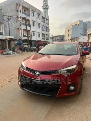 Toyota Corolla 2015 Rouge