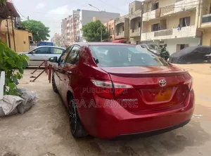 Toyota Corolla 2015 Rouge