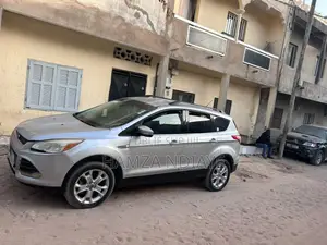 Ford Escape 2013 Gris