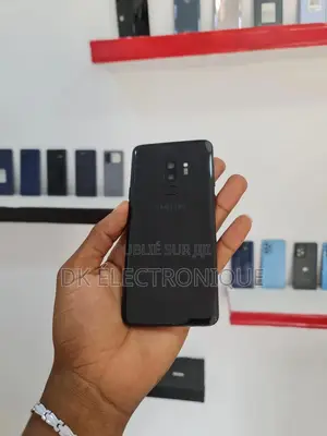 Photo - New Samsung Galaxy S9 Plus 64 GB Noir