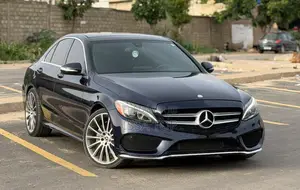 Mercedes-Benz C300 2016 Noir