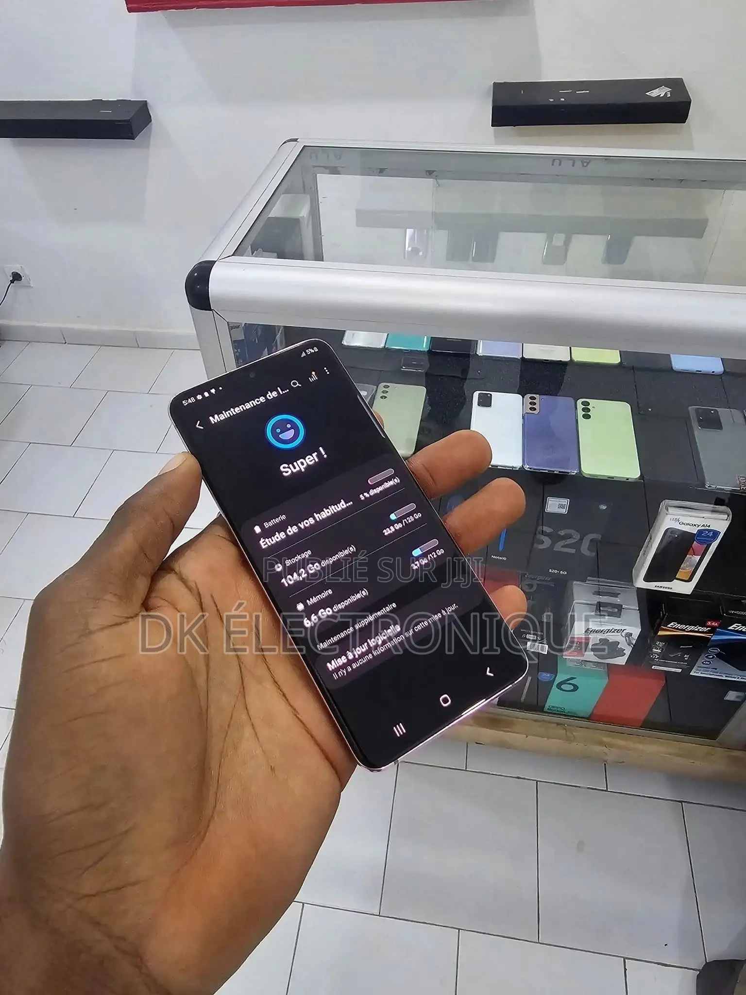 New Samsung Galaxy S20 128 GB Rose