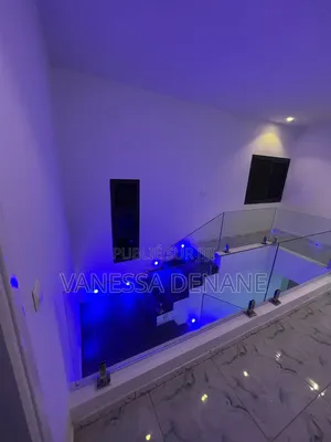 Meublé 3chbre Villa dans Thiès Nord à Vendre
