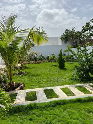 Meublé 3chbre Villa dans Thiès Nord à Vendre