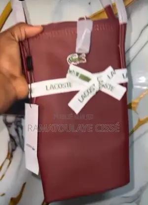 Sac Lacoste