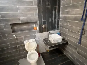 5chbre Villa dans Villa A Vendre, Thiès Sud à Vendre