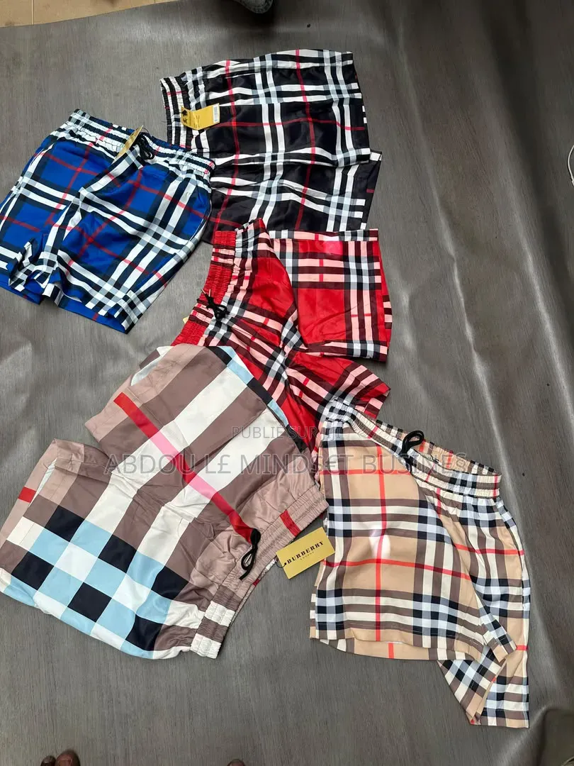 Short Burberry All Color Disponible