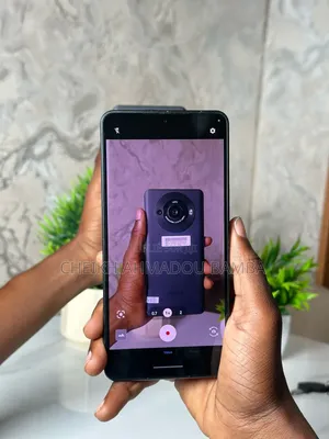 Nouveau Sharp Aquos R8s pro 256 GB Autre